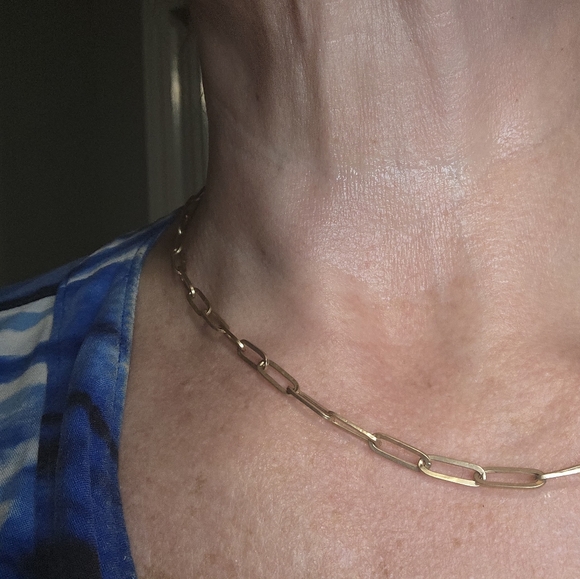 14K Yellow Gold Paper Clip Elegant Chain Necklace 20" Long, 4.5 cm Wide - Picture 4 of 5